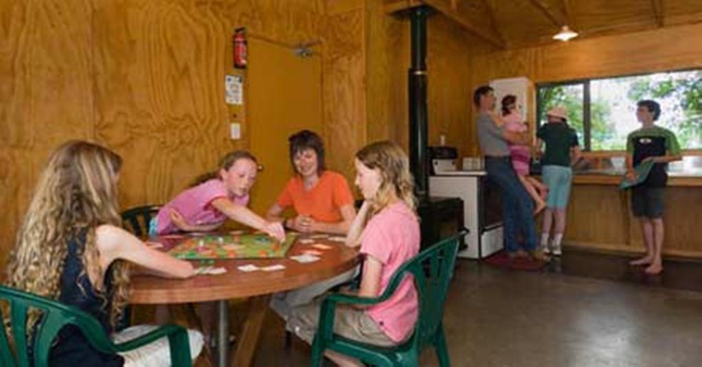 Smiths Farm Holiday Park Linkwater Exterior photo
